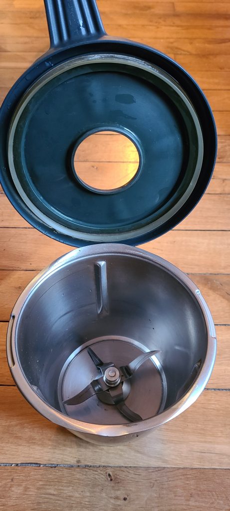 Astuces Thermomix : bloquer le couvercle