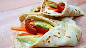 Wraps chicken - avocado, sauce curry