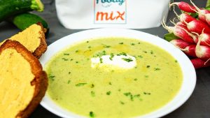 Velouté de courgette et tartinable de radis au chèvre du Ventoux