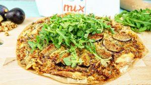 Pizza aux figues, roquette et bleu de sassenage