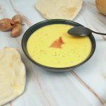 Cappucino de Butternut, jambon de pays et naan au fromage