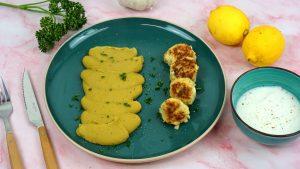 Croquetas de poisson, purée de pois cassés et sauce au citron