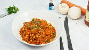 Riz à l'étouffé, petits légumes et saucisse aux herbes