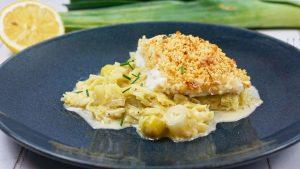 Dos de poisson blanc en croûte d'amande et fondue de poireaux
