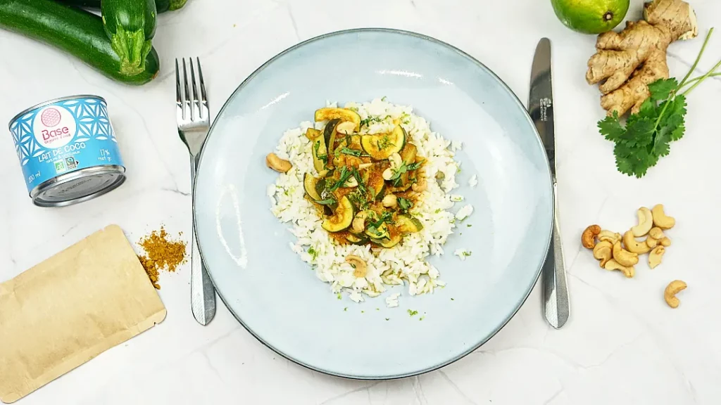 Curry de courgette lait de coco et noix de cajou